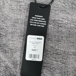 Fashion Nova women’s jeans